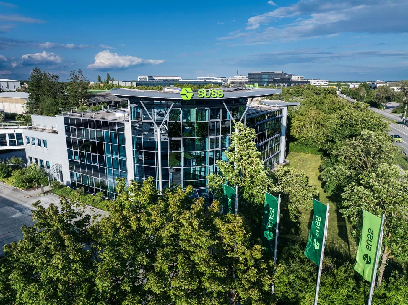 Headquarter Front Management  SUSS.webp