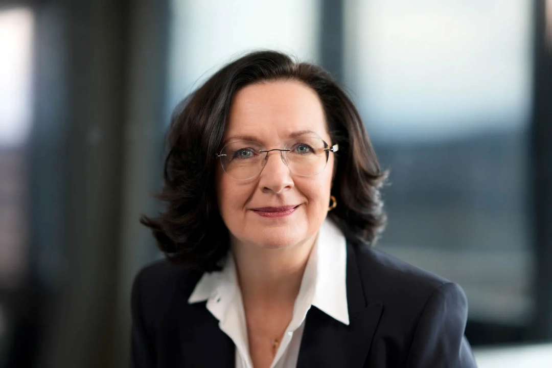 Cornelia Ballwießer Management CFO SUSS.webp